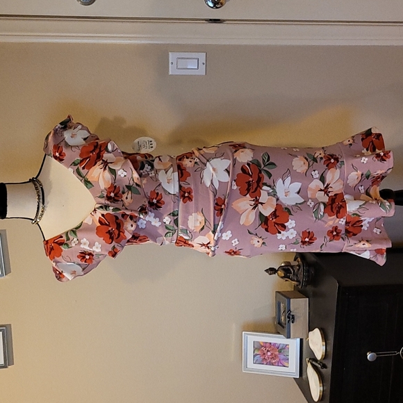 jolie & joy Dresses & Skirts - Floral Skirt and Matching Ruffled Crop Top Set in Pink Sz Medium